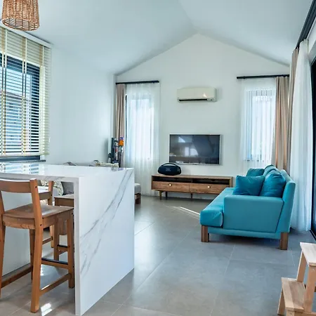 S Villa